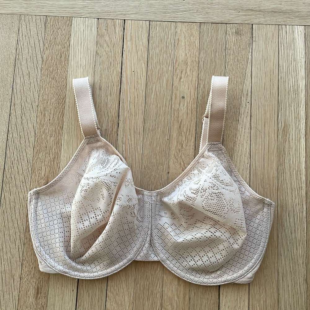 Wacoal Effects Minimizer Bra. Size 30G